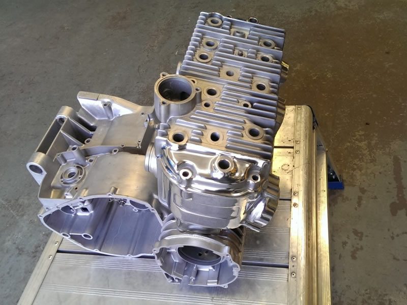 Suzuki GT750 Engine Casings